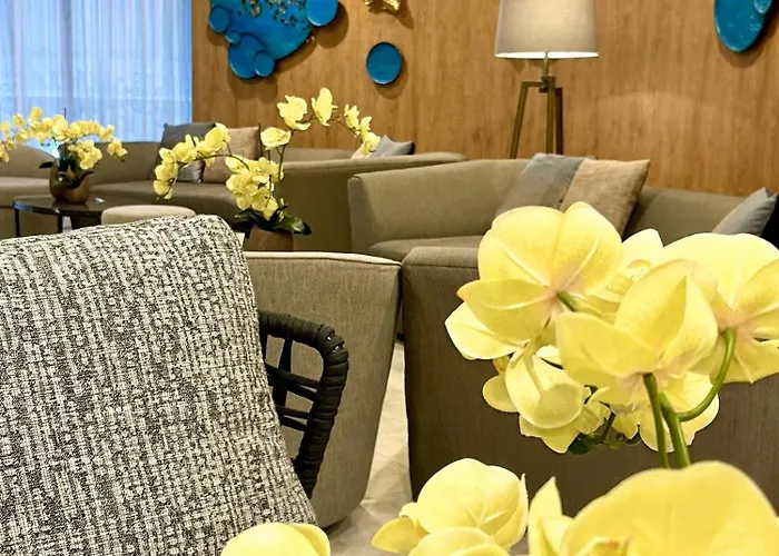 Luxury 1br Condo, Amenities View, Near Moa Arena Apartment *