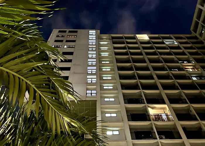 Luxury 1br Condo, Amenities View, Near Moa Arena Apartment *